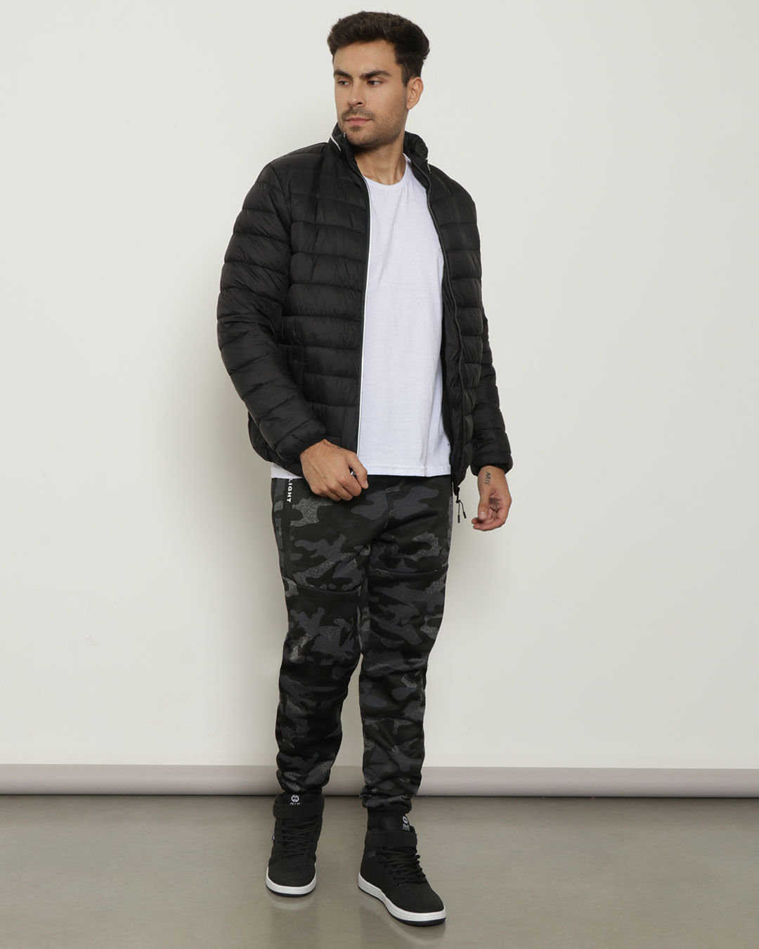 Jaqueta-Masculina-Puffer-Forrada-Com-Pelos-Preta