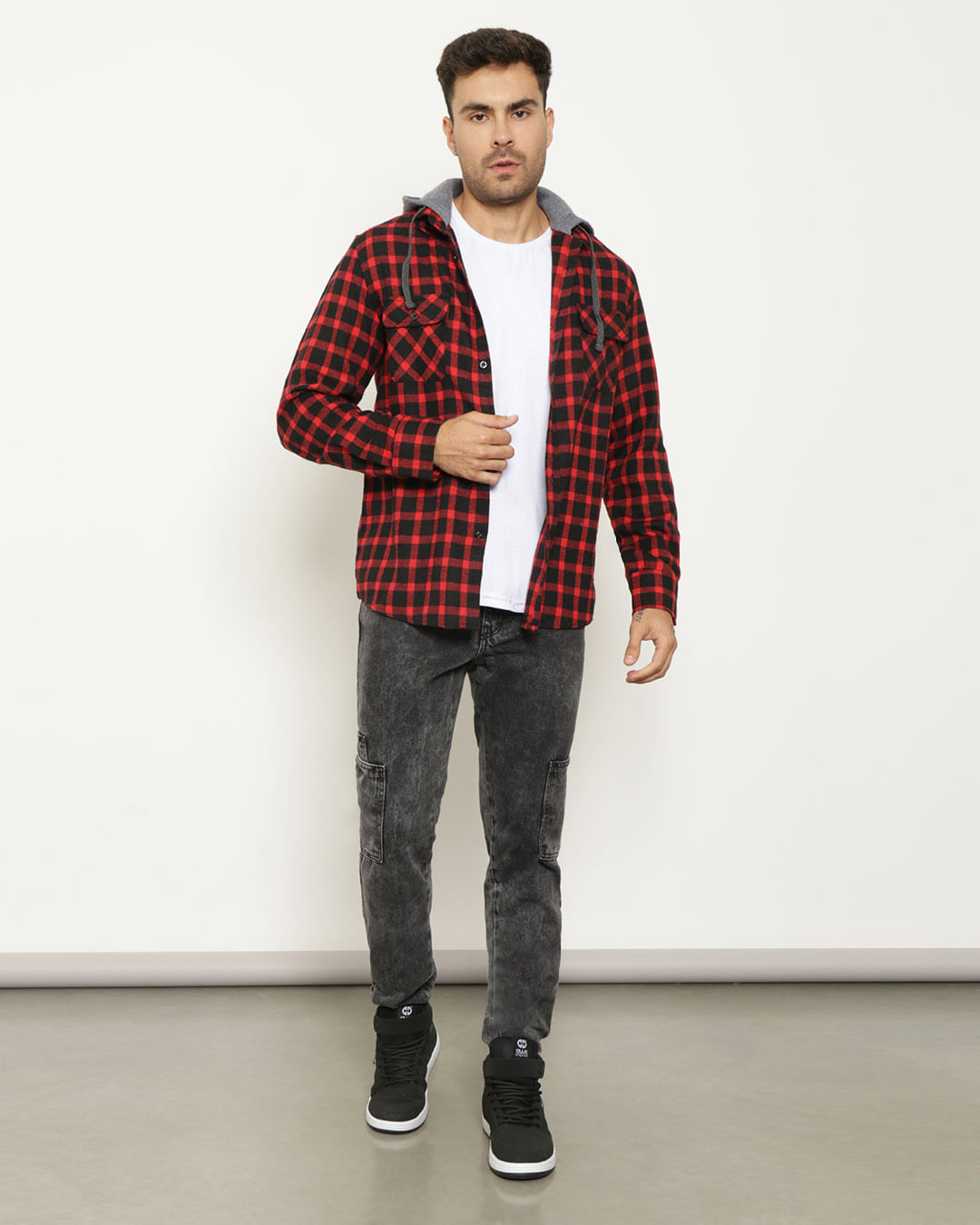 Camisa-Masculina-Xadrez-Capuz-Vermelha