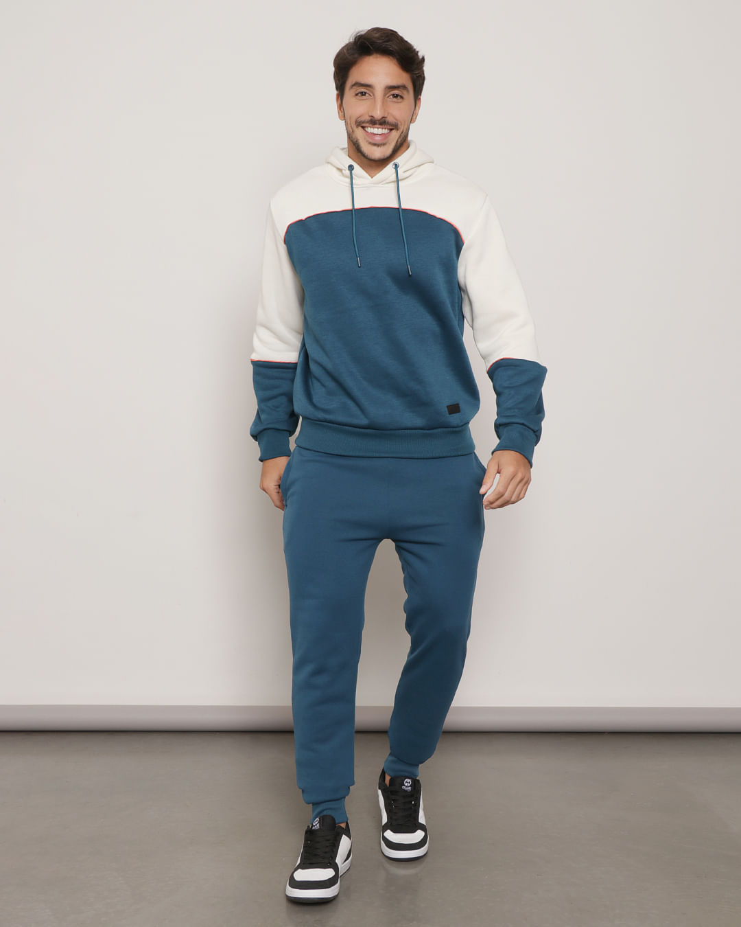 Blusao-Moletom-Masculino-Com-Recorte-Manga-Longa-Azul