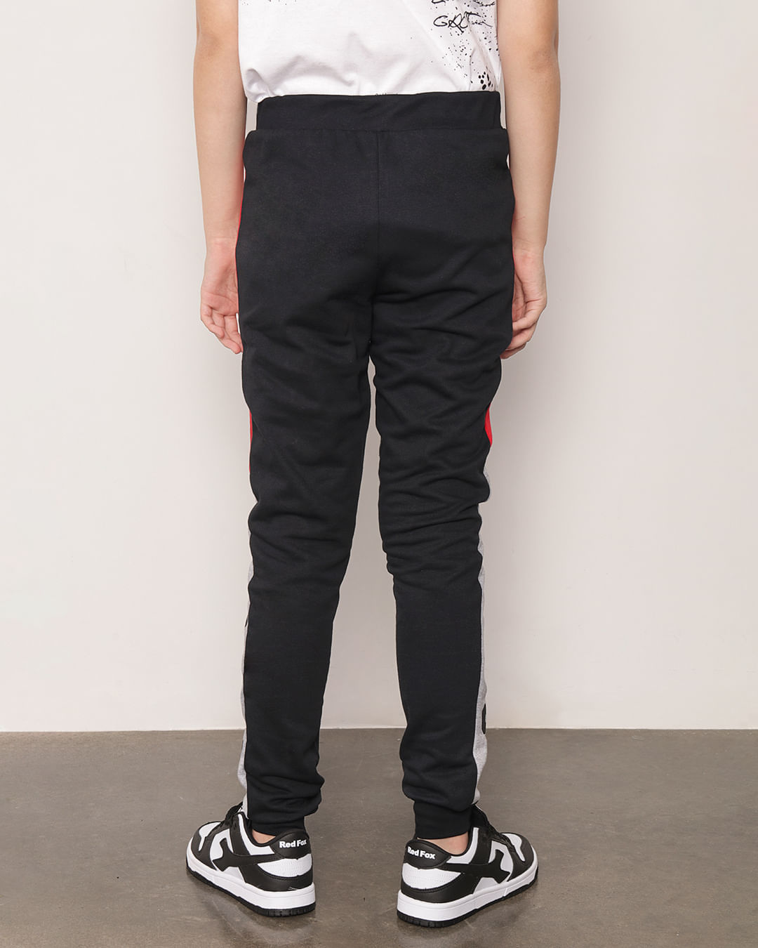 Calca-Moletom-Juvenil-Jogger-Com-Estampa-Preto