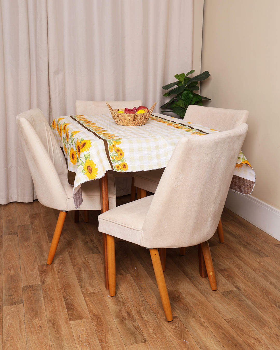 Toalha-de-Mesa-Quadrada-140x140m-Raner-Laranja