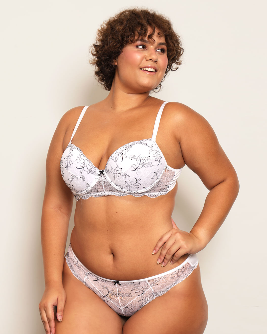 Calcinha-Plus-Size-Feminina-Biquini-Com-Renda-Branca