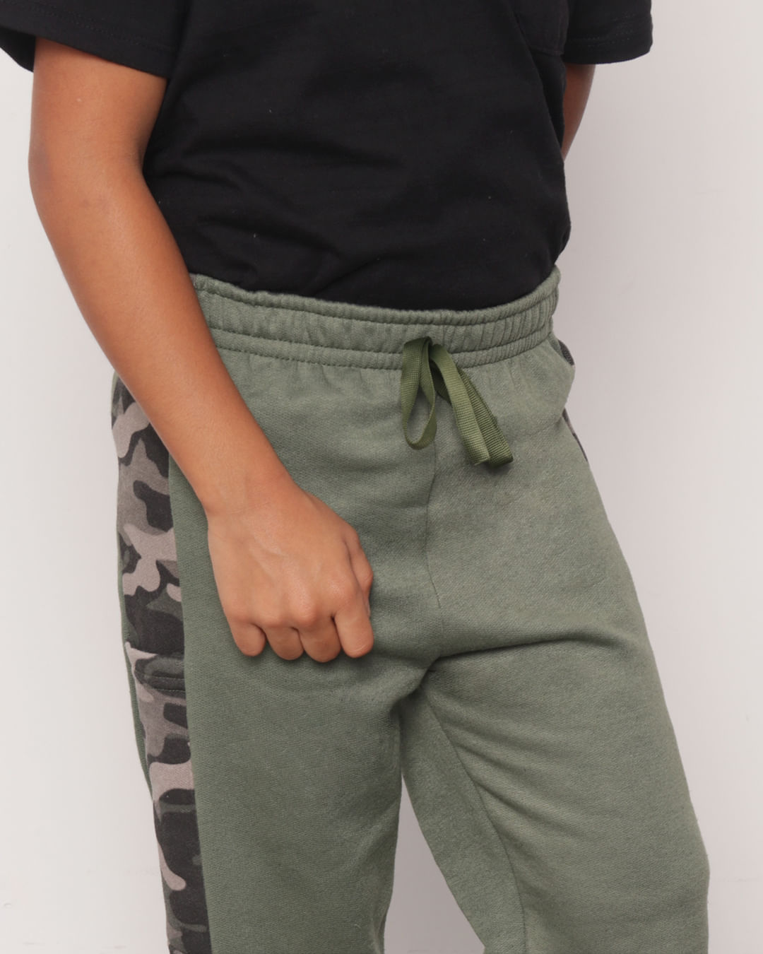 Calca-de-Moletom-Infantil-Estampa-Camuflada-Verde