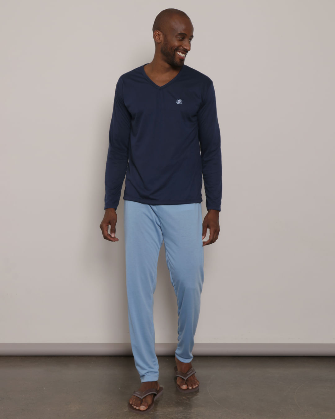 Pijama-Fechado-Gola-V-Ref-67571---Marinho