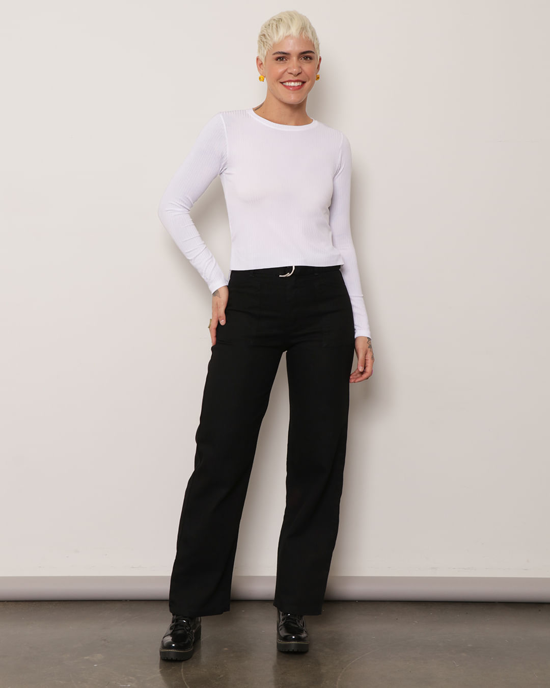 Calca-22602998-Srj-C-Cint-Reta-Fem-Ad---Black-Jeans-Medio