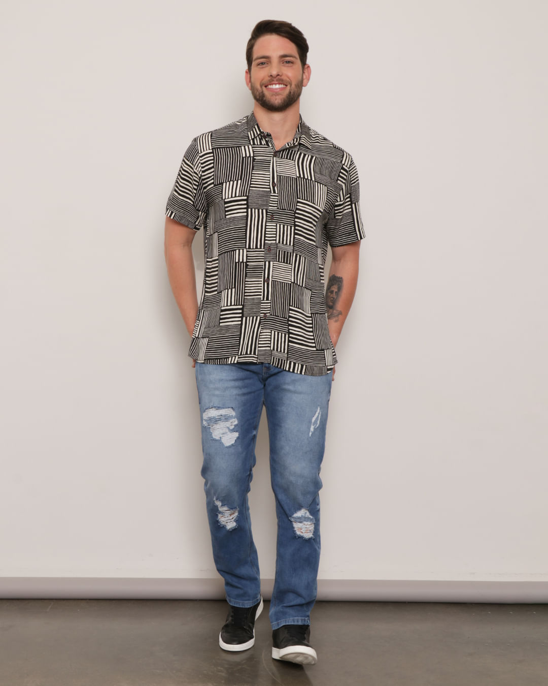 Camisa-Visc-Ref50503-Est-Listra---Preto-Listrado