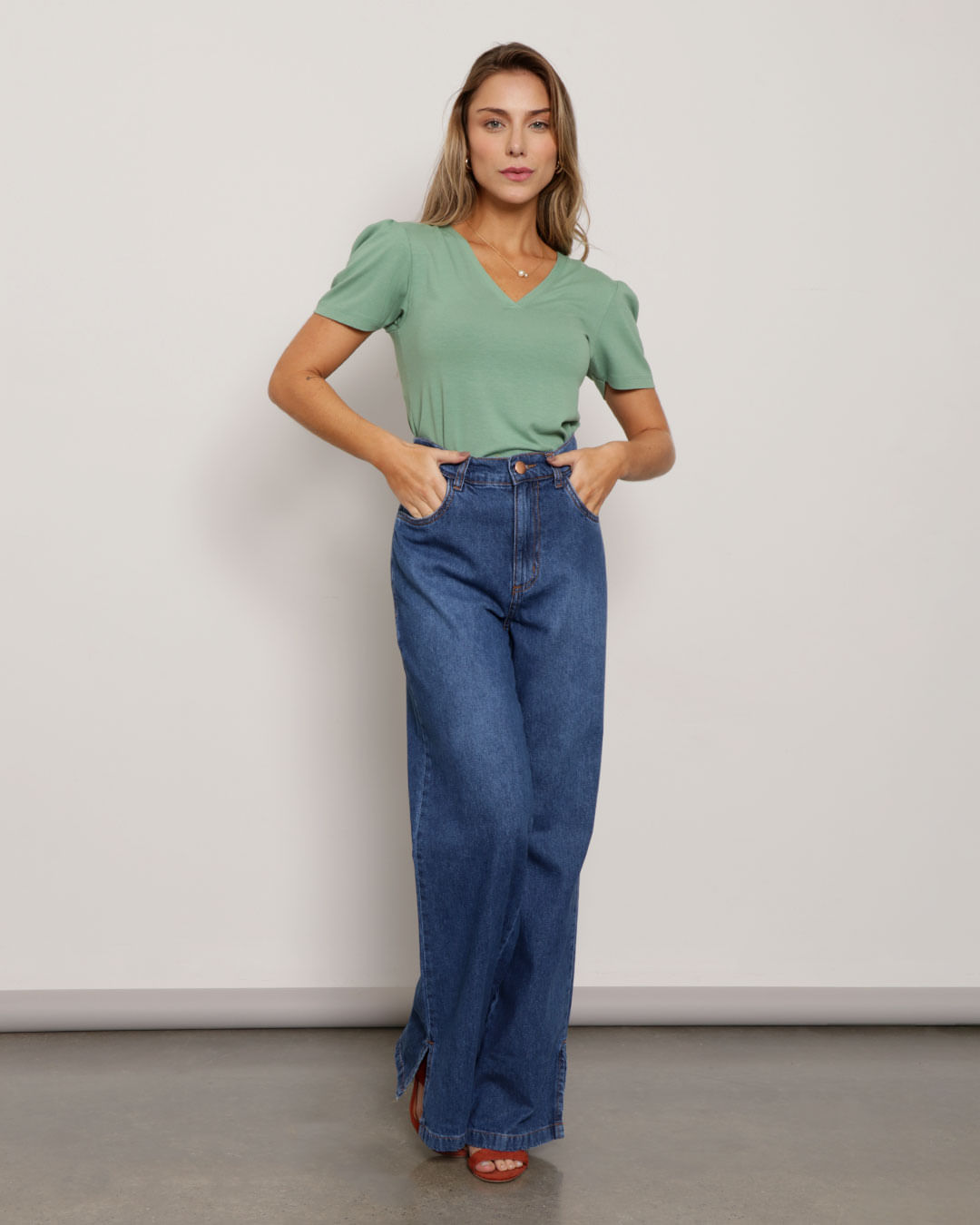Blusa-381004t-Gola-V-Manga-Bufante---Verde-Medio