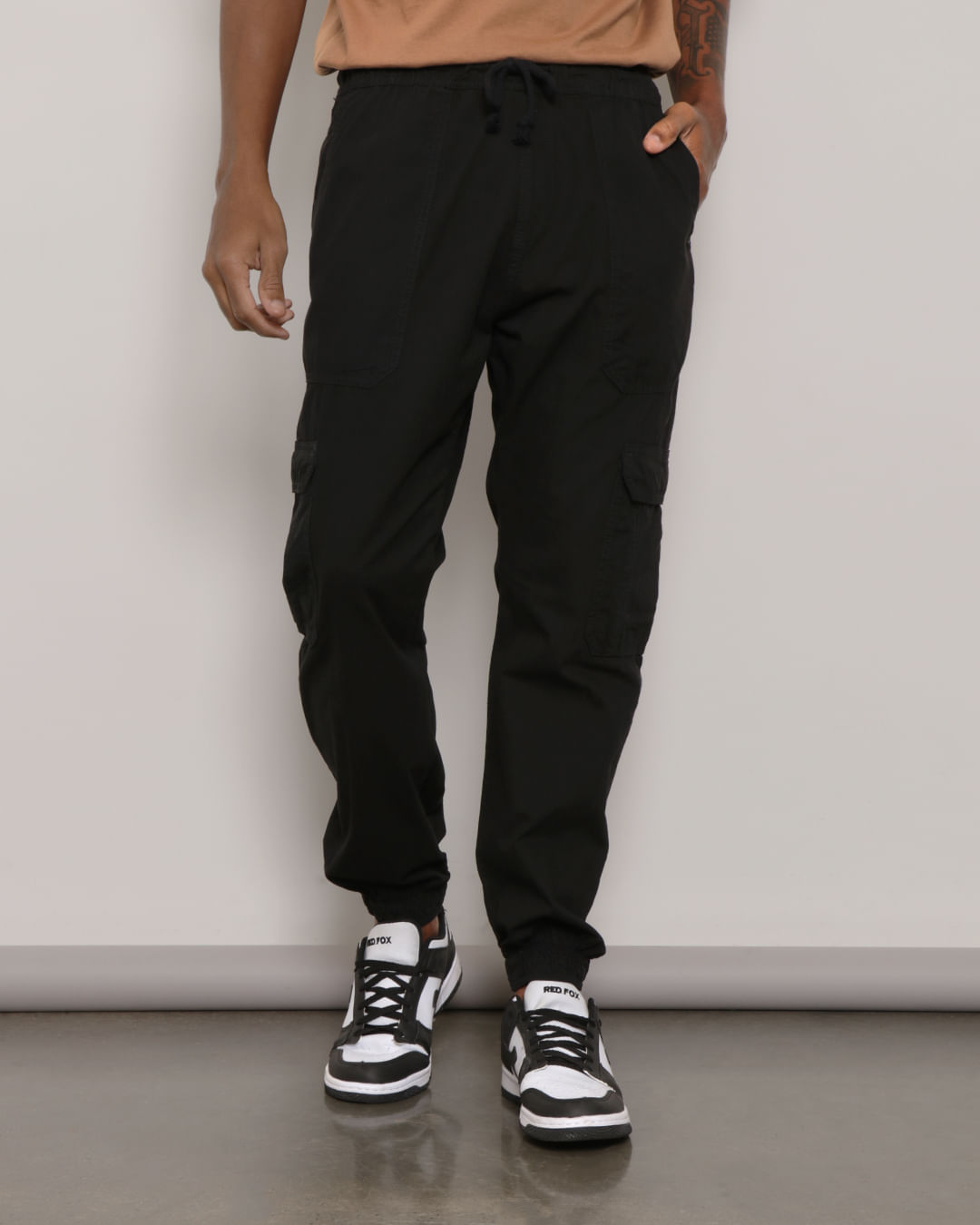 Calca--Sja-Jvm-Jgg-Pto-Cgocarpin-905793p---Preto