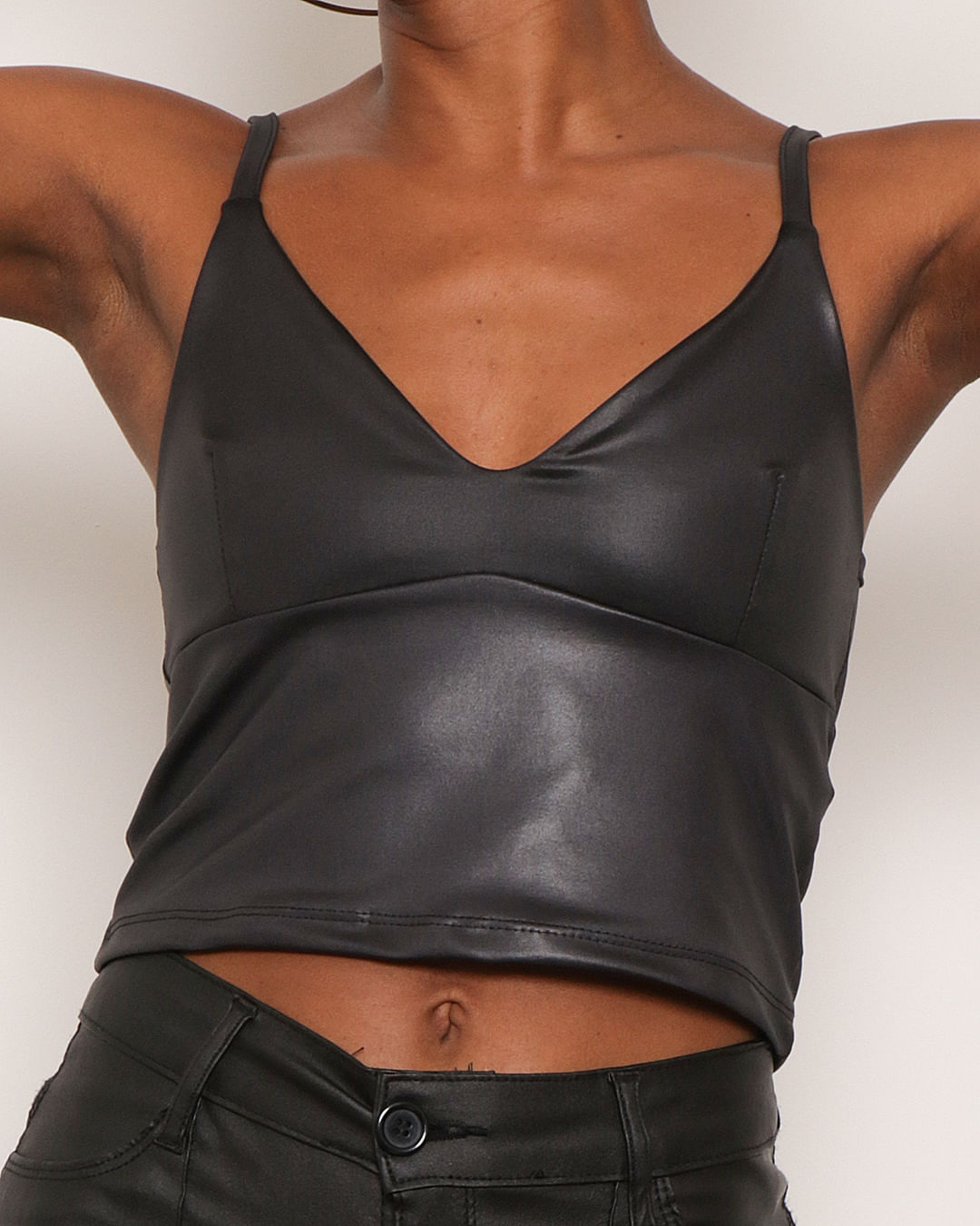 Top-Cire-Alcinha-Cropped-231146---Preto