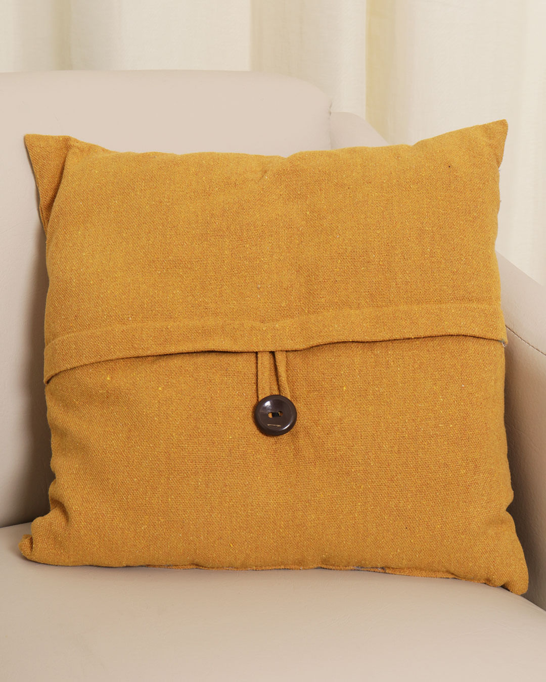 Almofada-Solid-40x40-C-Botao-Sort---Mostarda--Medio