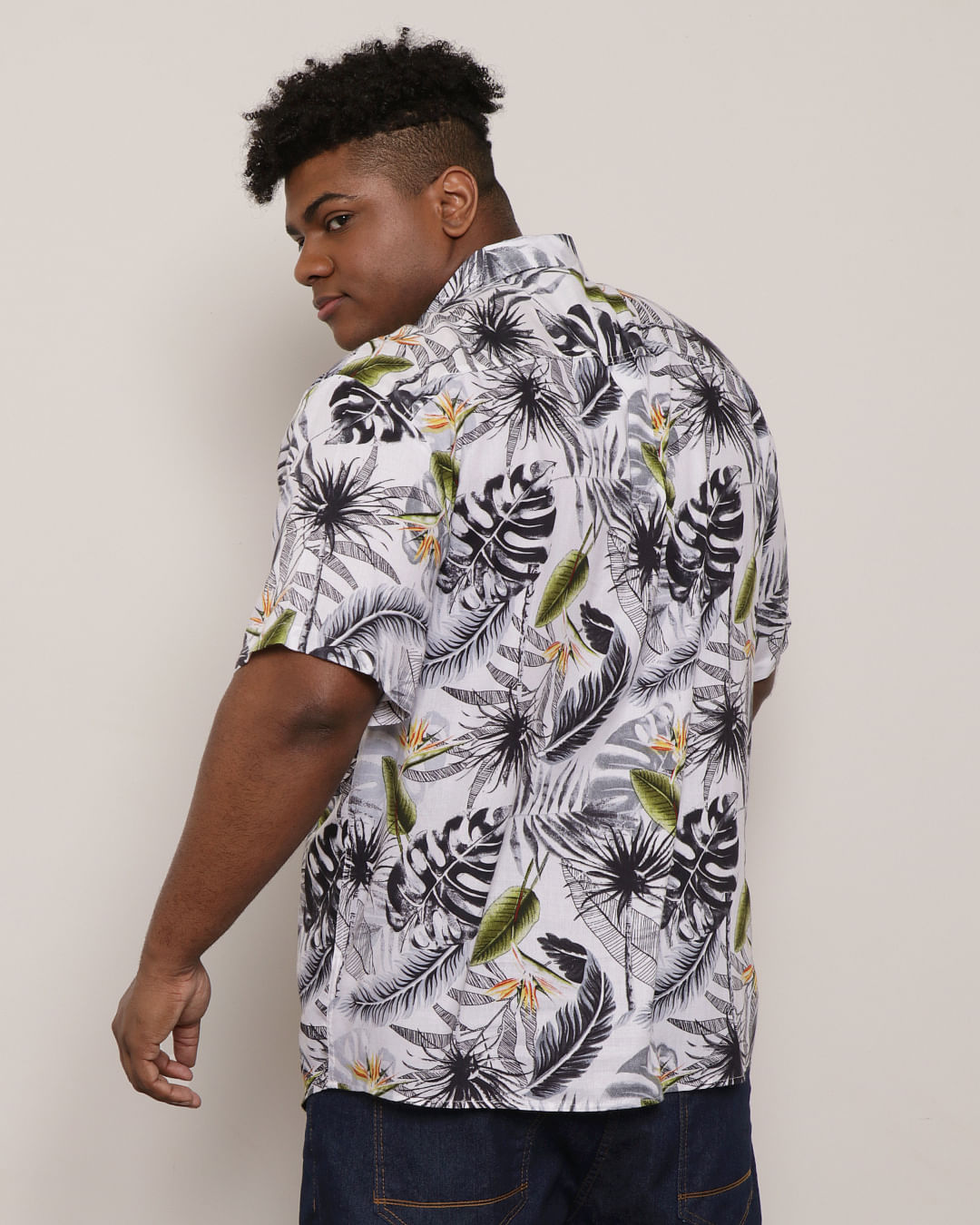 Camisa-214169-Mc-Floral-Plus---Branco-Floral