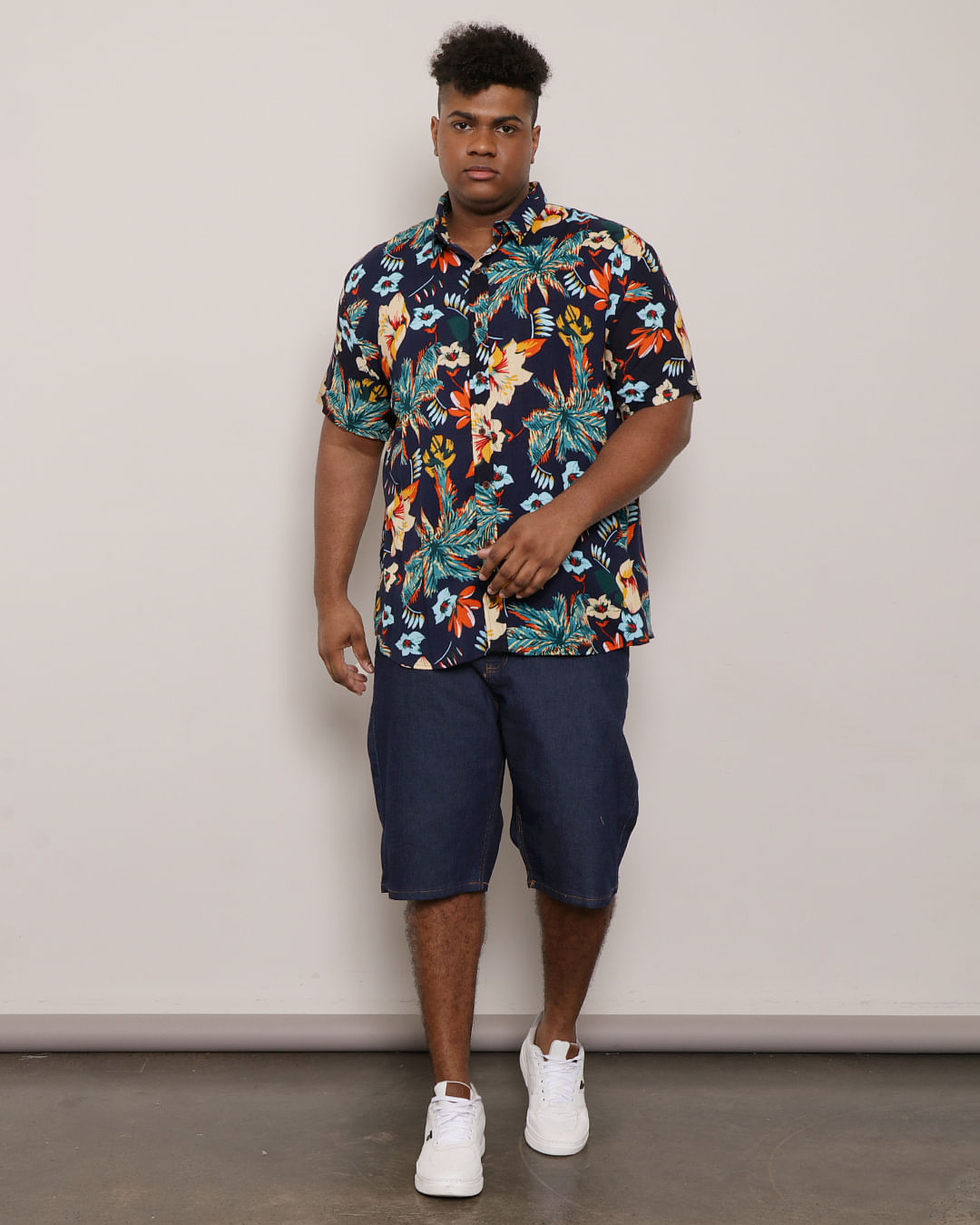 Camisa-214169-Mc-Floral-Plus---Preto-Floral
