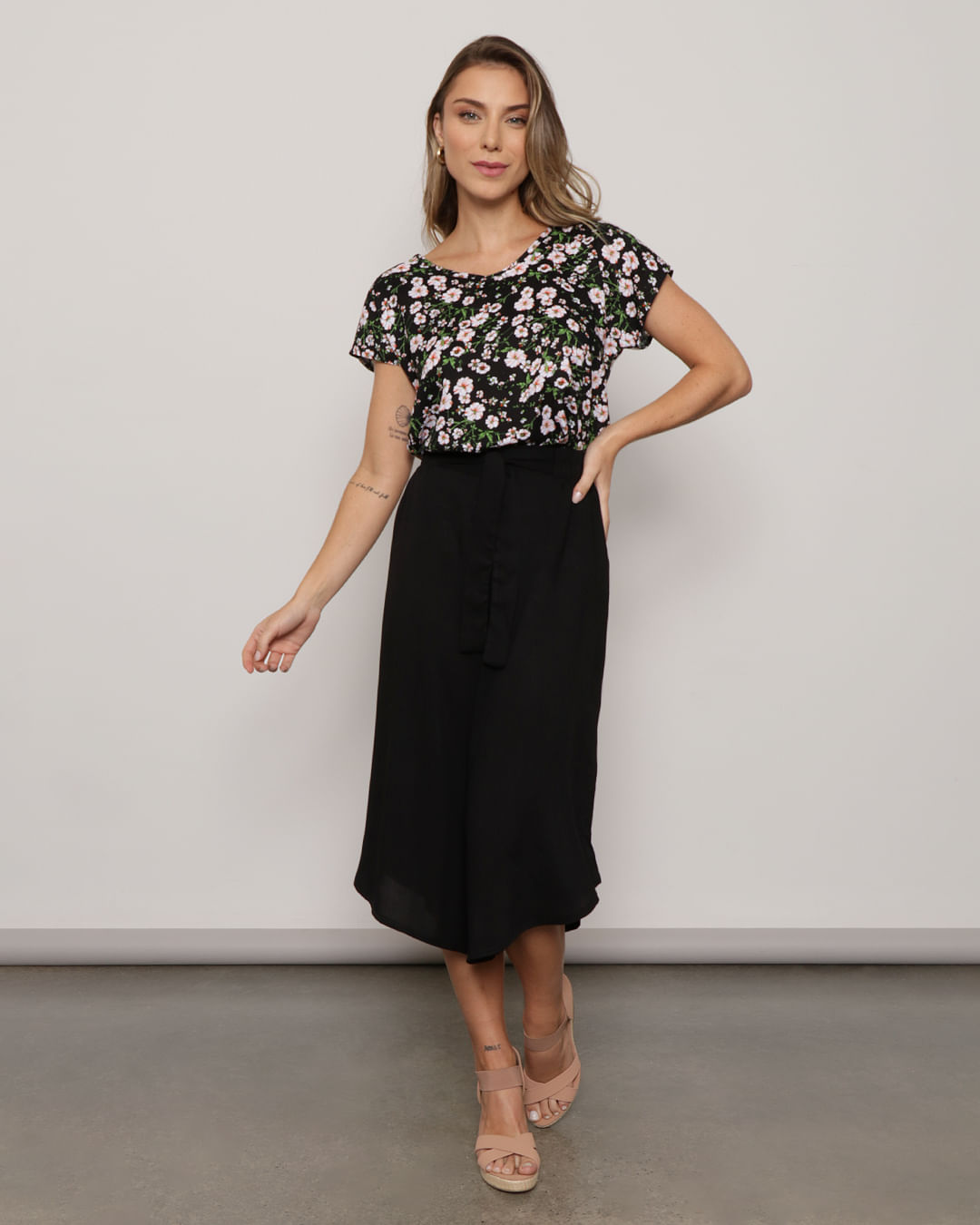 Blusa-230501-Estamp-Mc-Morcego---Preto-Floral