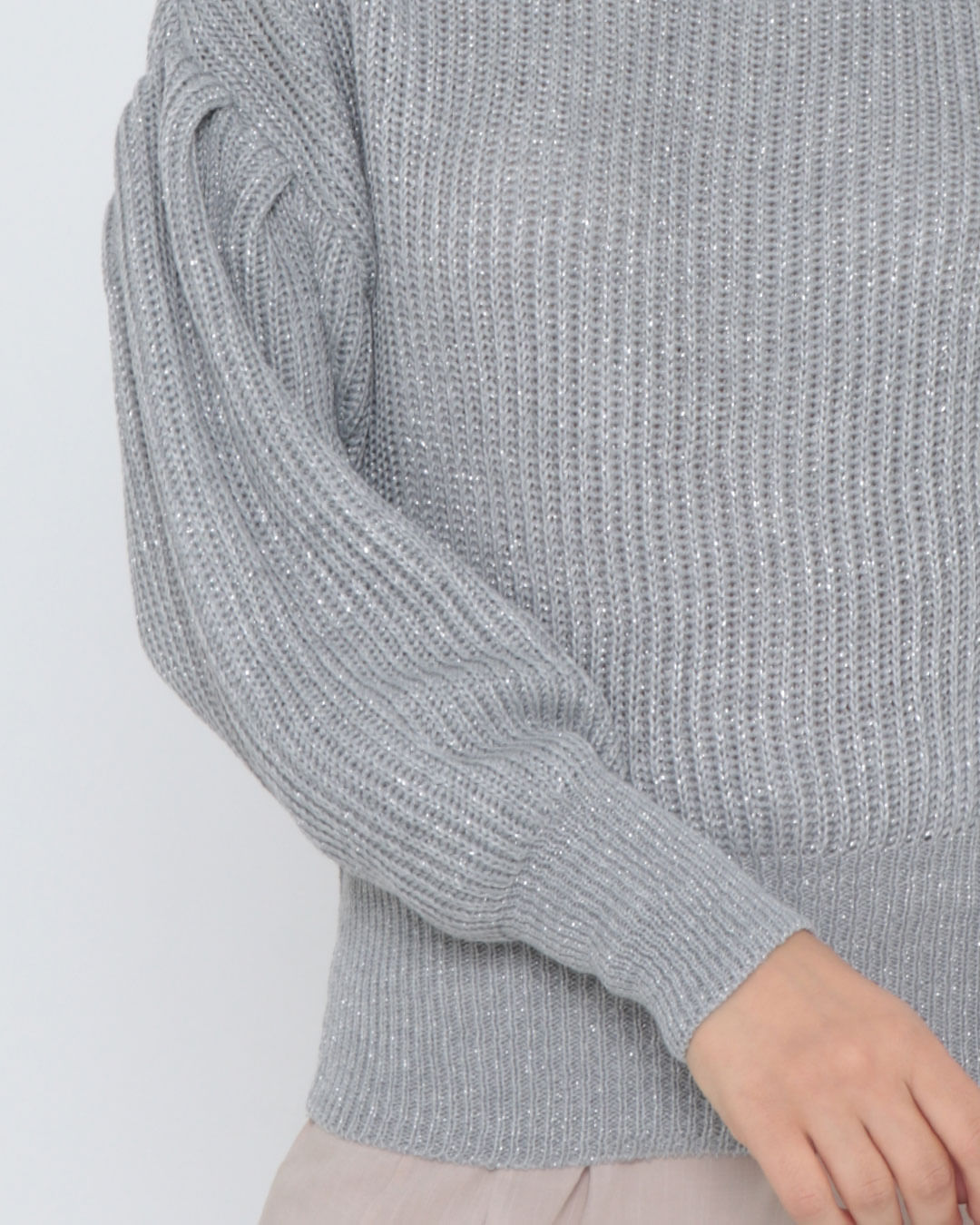 Blusa-14-Tricot-C-Fio-Lurex---Cinza-Claro