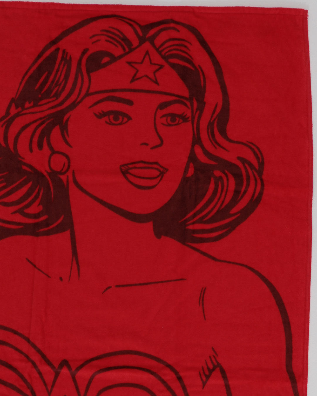 Toalha-Bh-Veludo-70x130-Wonder-Woman---Vermelho-Medio