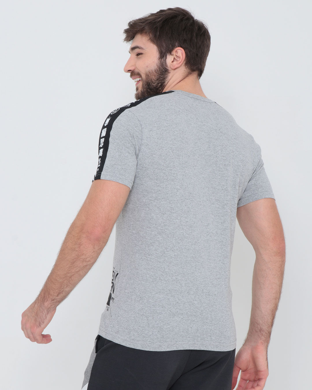 Camiseta-28818-Urbano---Cinza-Claro