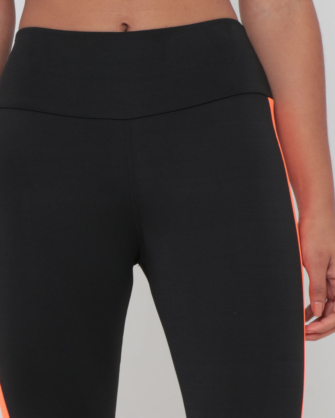 Legging-00107-Preta-Cfaixa---Laranja-Neon