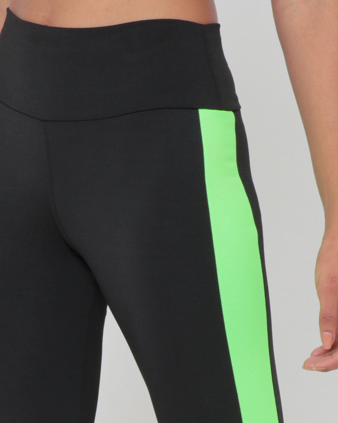 Legging-00107-Preta-Cfaixa---Verde-Neon