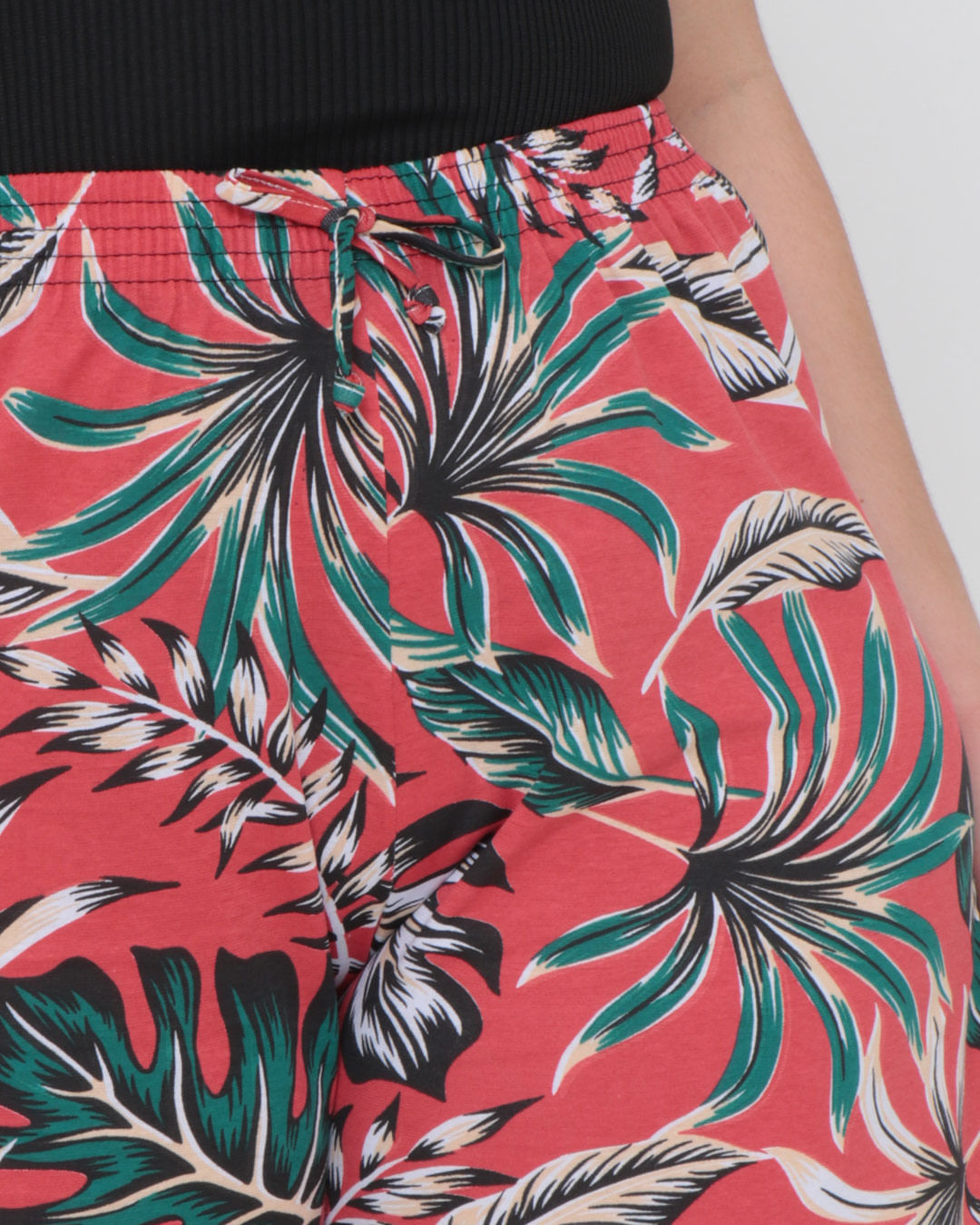 Shorts-19520-Estampado---Vermelho-Floral