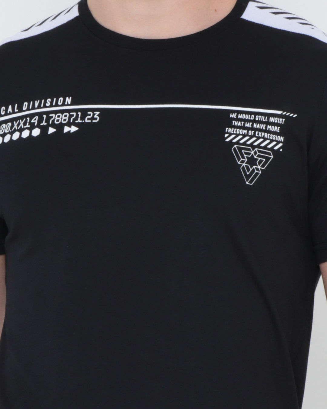 Camiseta-28818-Urbano---Preto
