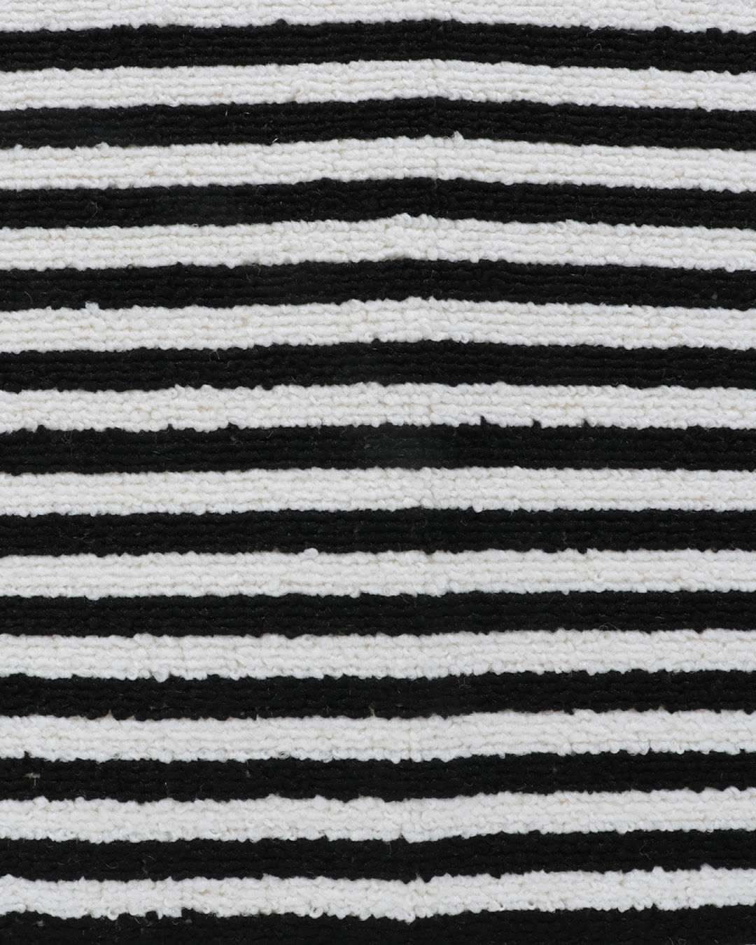 Tapete-040x060-Boucle---Preto-Listrado