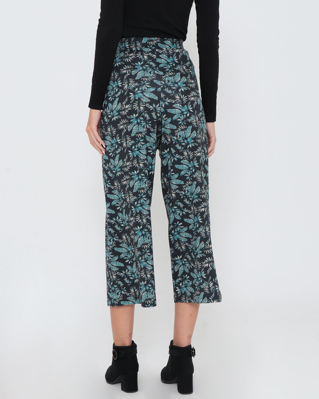 Calca-19507-Estampada-C-Amarracao---Preto-Floral
