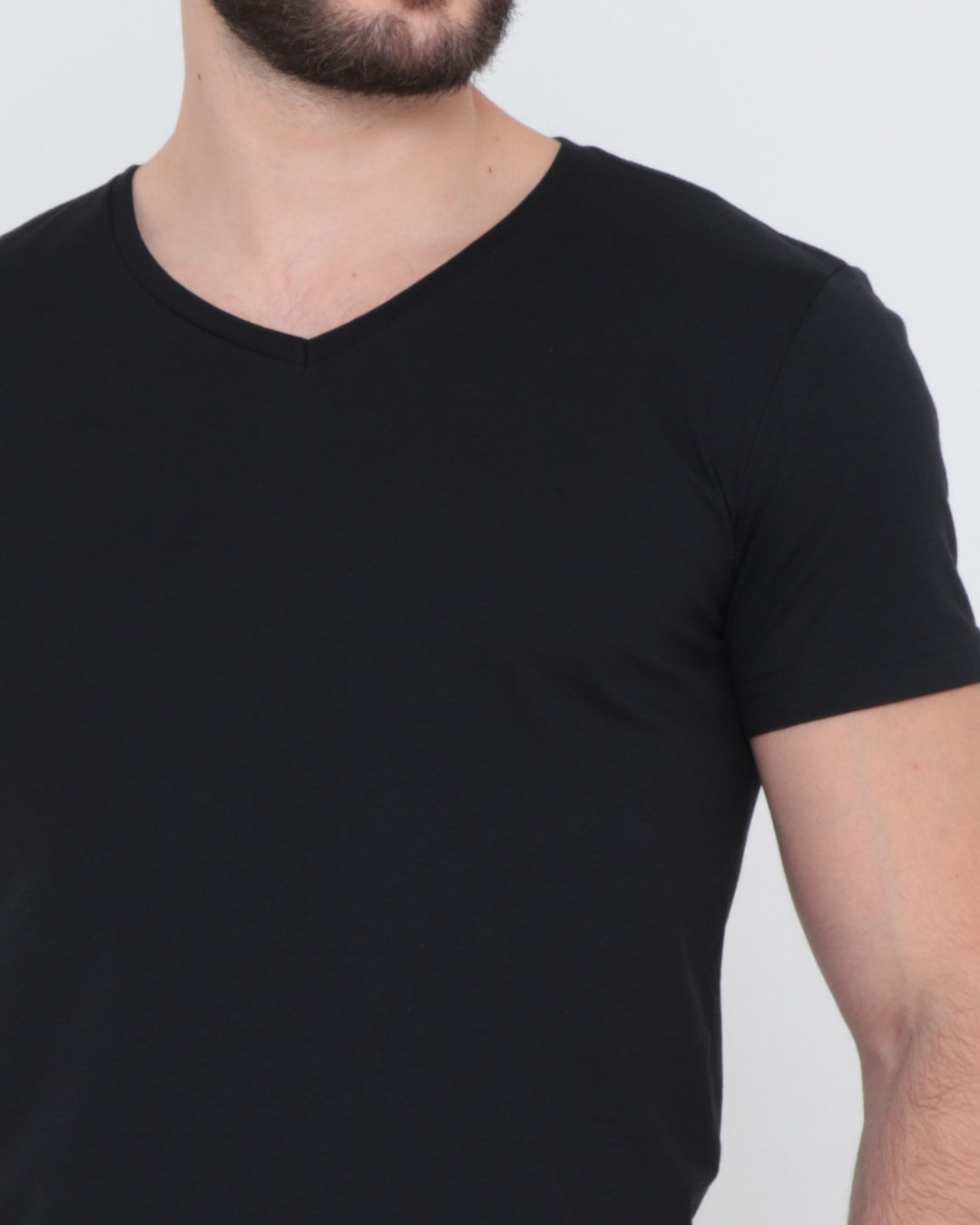 Camiseta-Mc-Gola-V-Preto---Preto