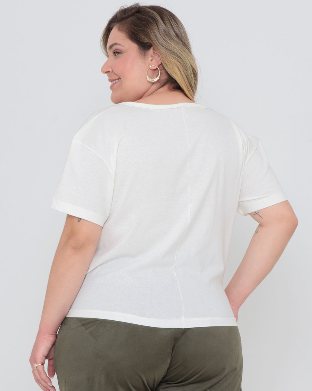 Tshirt-5385-Nozinho-Embrace---Off-White
