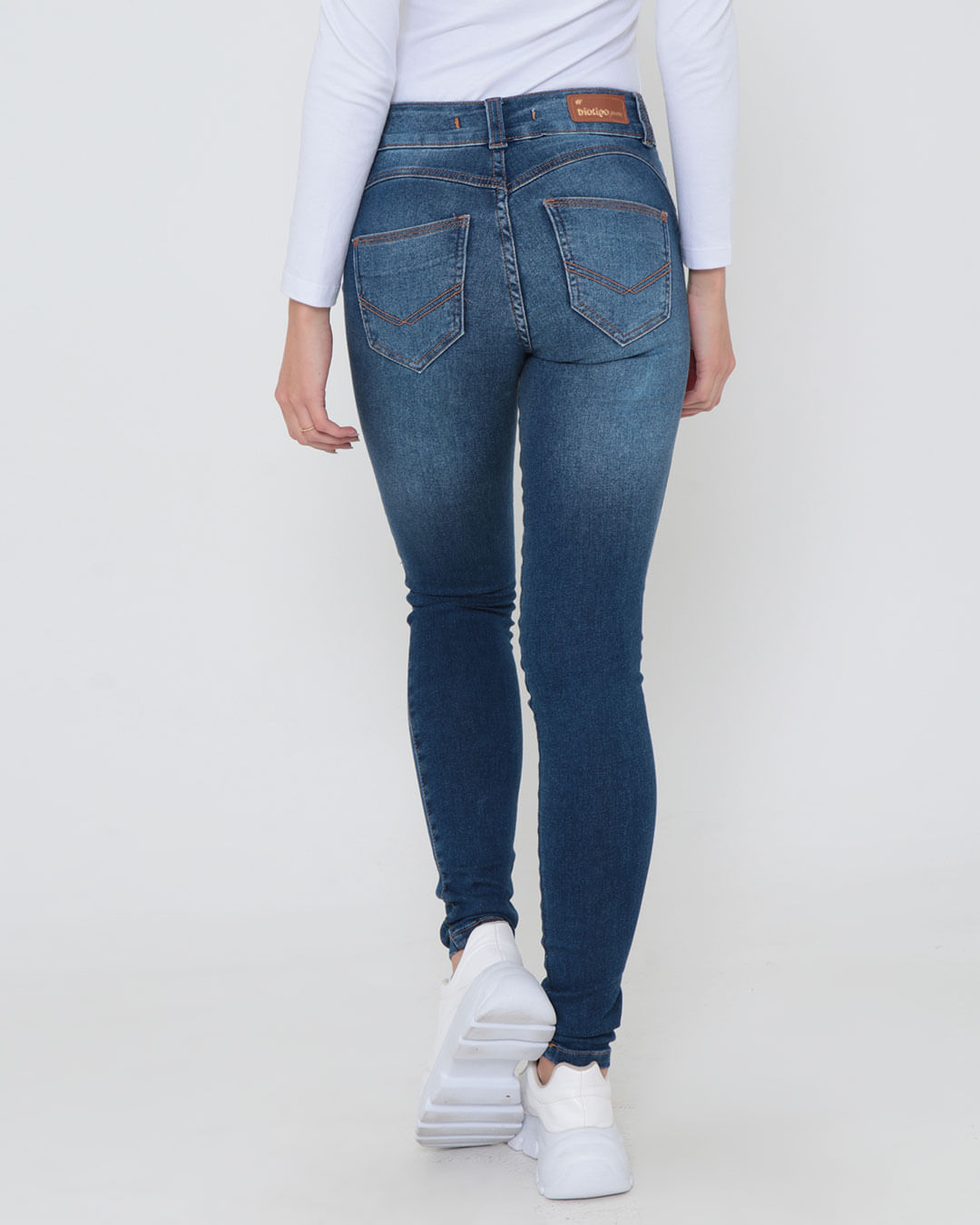 Calca-27266-Jns-Botoes-Fem-Ad---Blue-Jeans-Medio