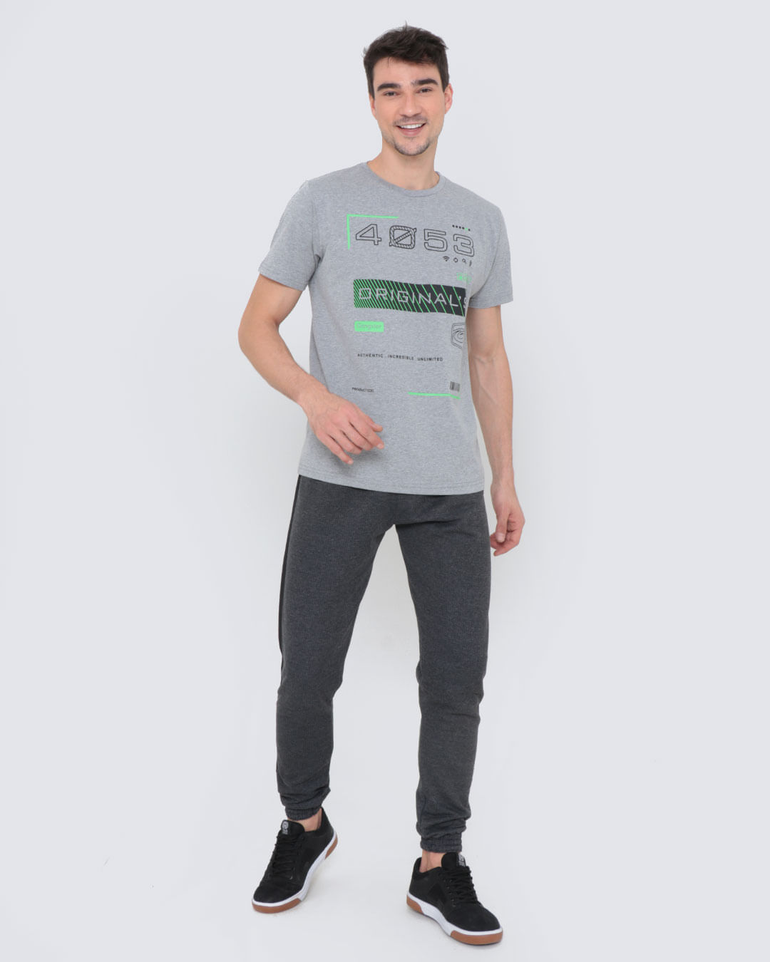 Camiseta-10160758-Gangster---Cinza-Claro