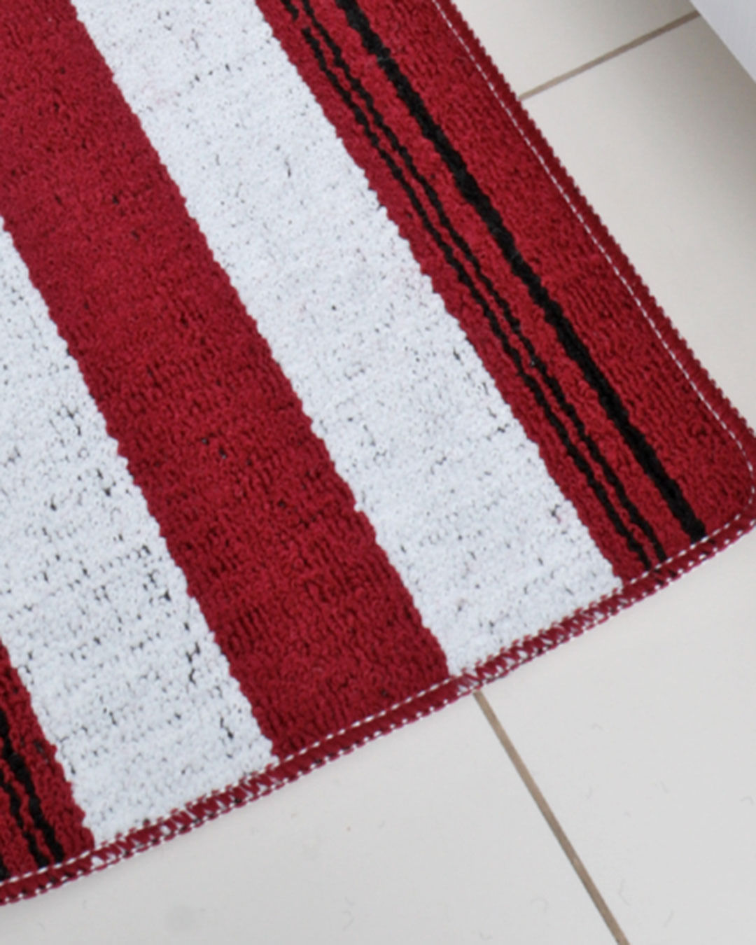 Jogo-De-Banheiro-3-Pcs-Bronze---Vermelho-Listrado