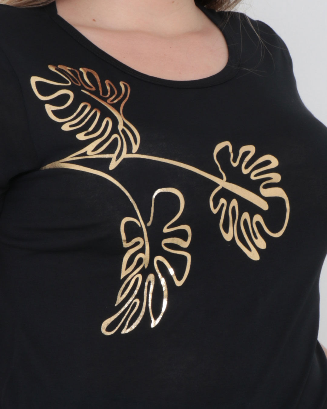 Blusa-402008-Estampa-Frontal-Flores---Preto