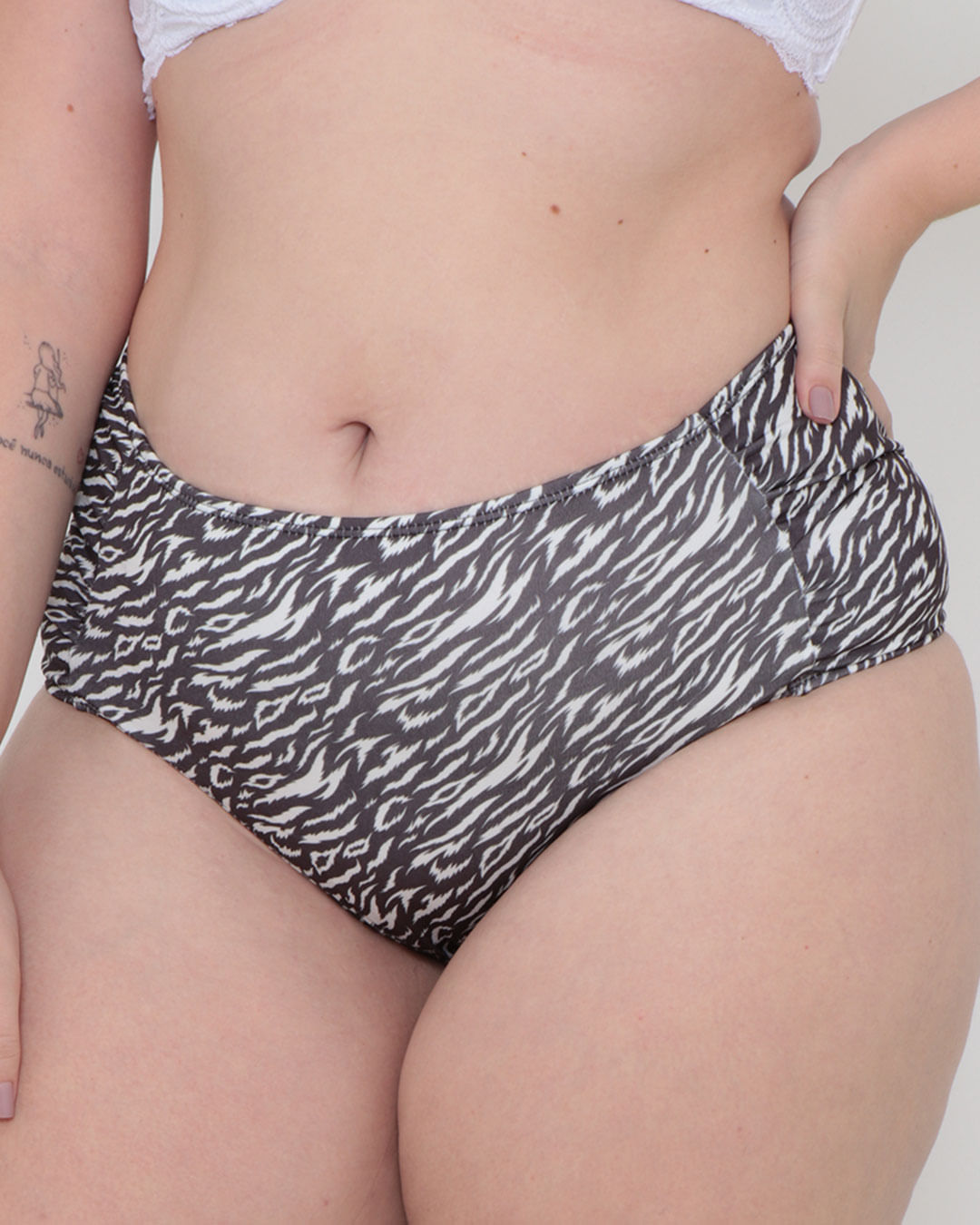 Calca-Tg-Franzido-Lateral-Est3099---Preto