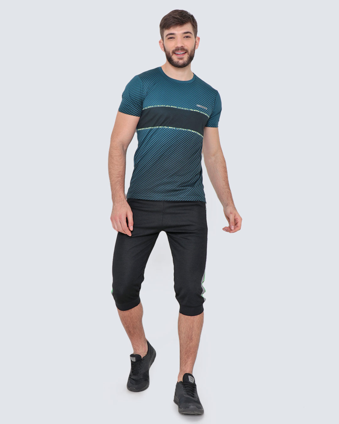 Capri-Jogger-370001-Recorte-Lateral---Preto