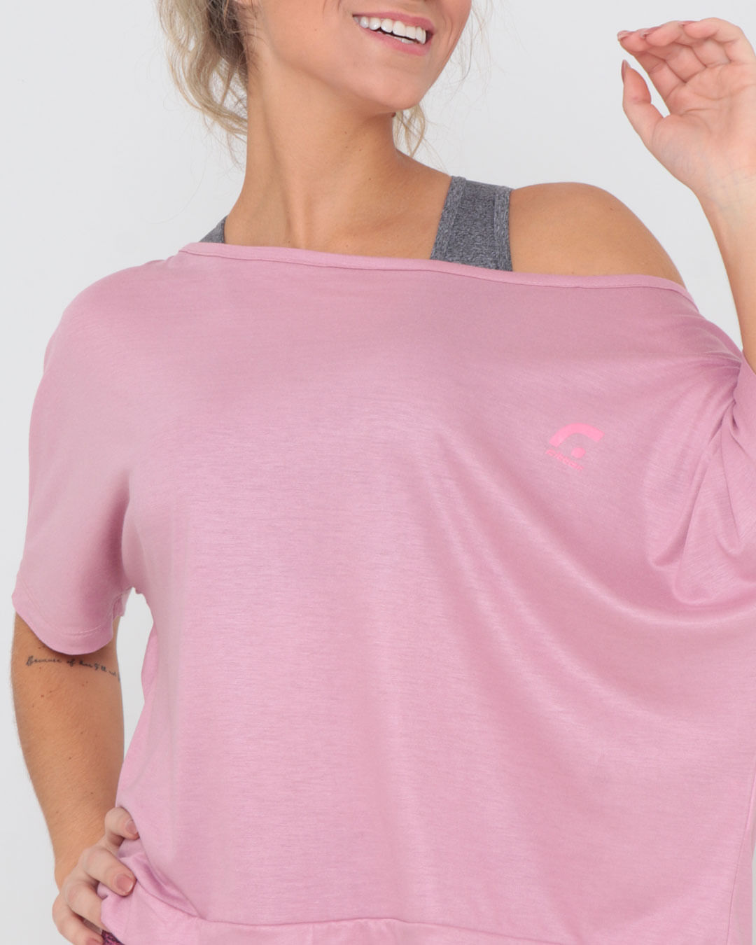 Blusa-Mc-Trf21014-Det-Costas---Rosa-Claro
