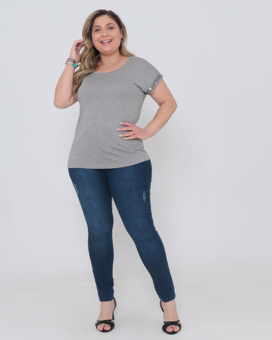 Blusa-2351-Com-Bordado-No-Ombro---Cinza-Claro