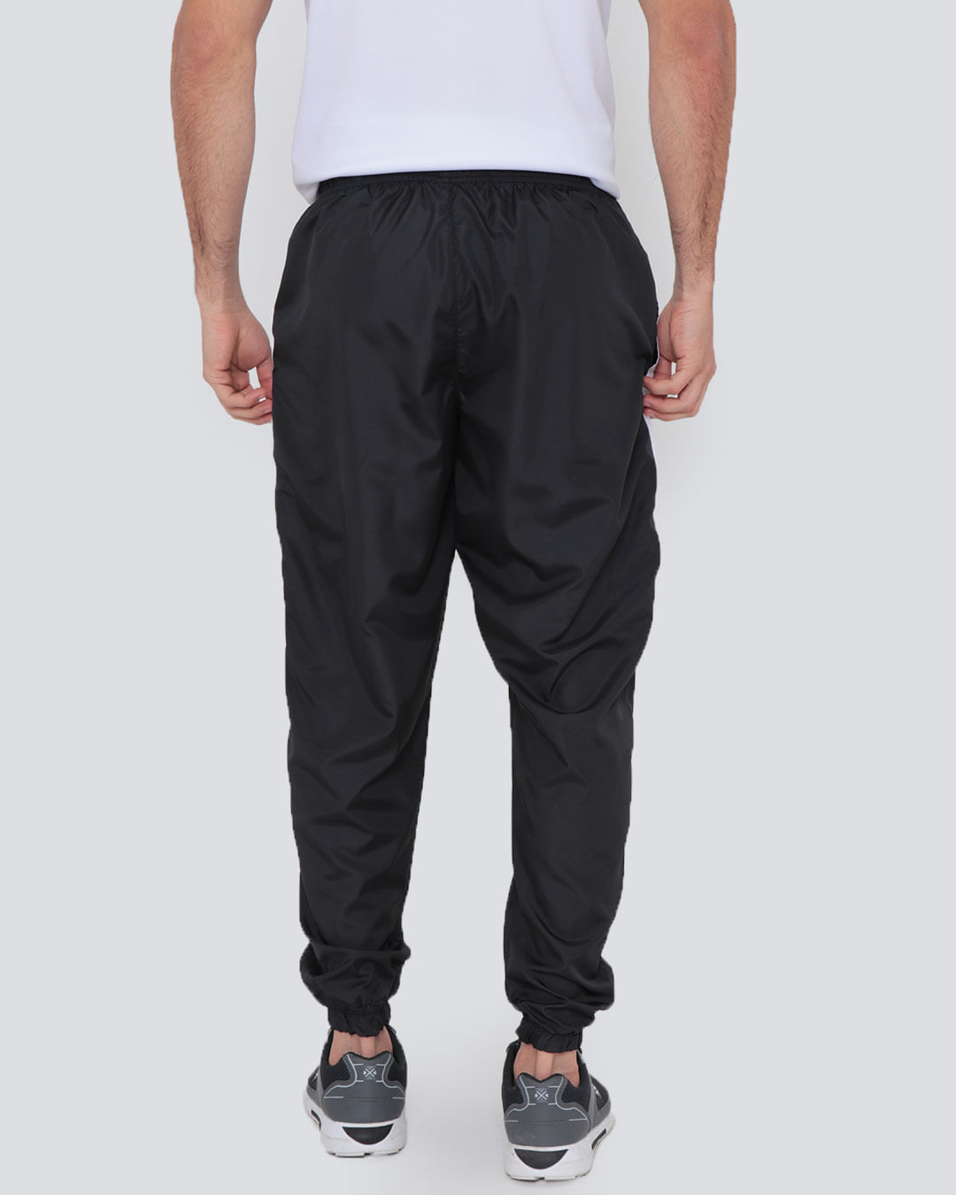 Calca-11882-Jogger-Com-Recortes---Preto
