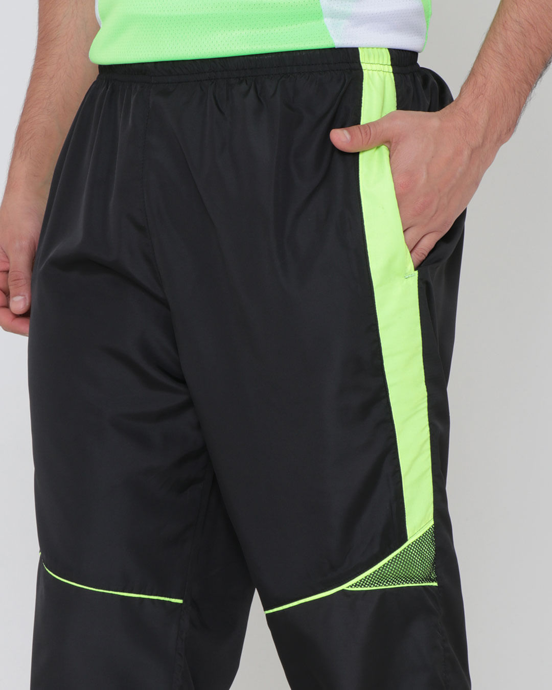 Calca-11882-Jogger-Com-Recortes---Preto-Outros