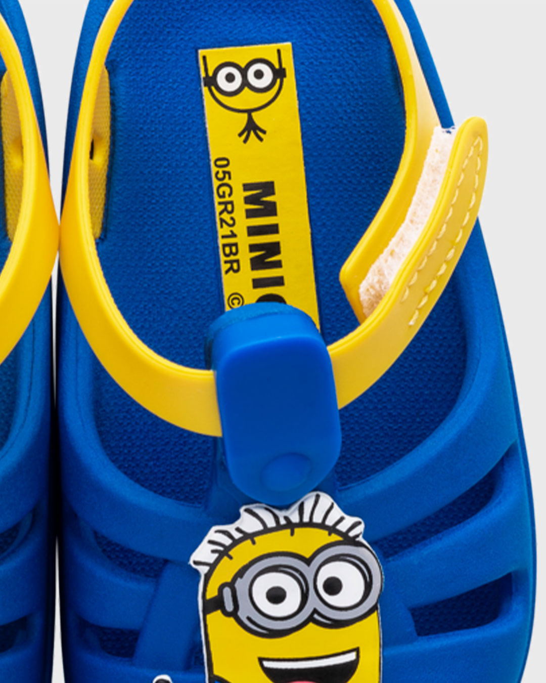 Babuch-Bbo-22571-20688-Azul-Minions---Azul-Medio