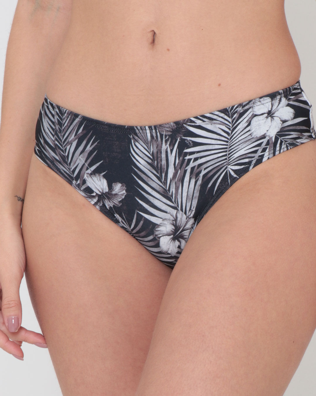 Cc-Biquini-Estampada27181---Preto-Floral