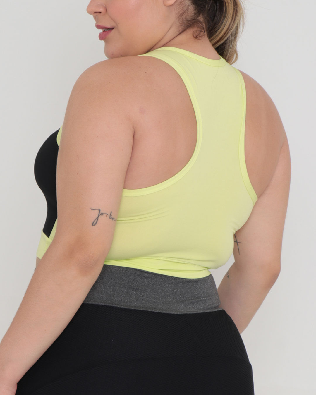 Top-7610-Com-Recorte-E-Tela-Plus---Verde-Neon