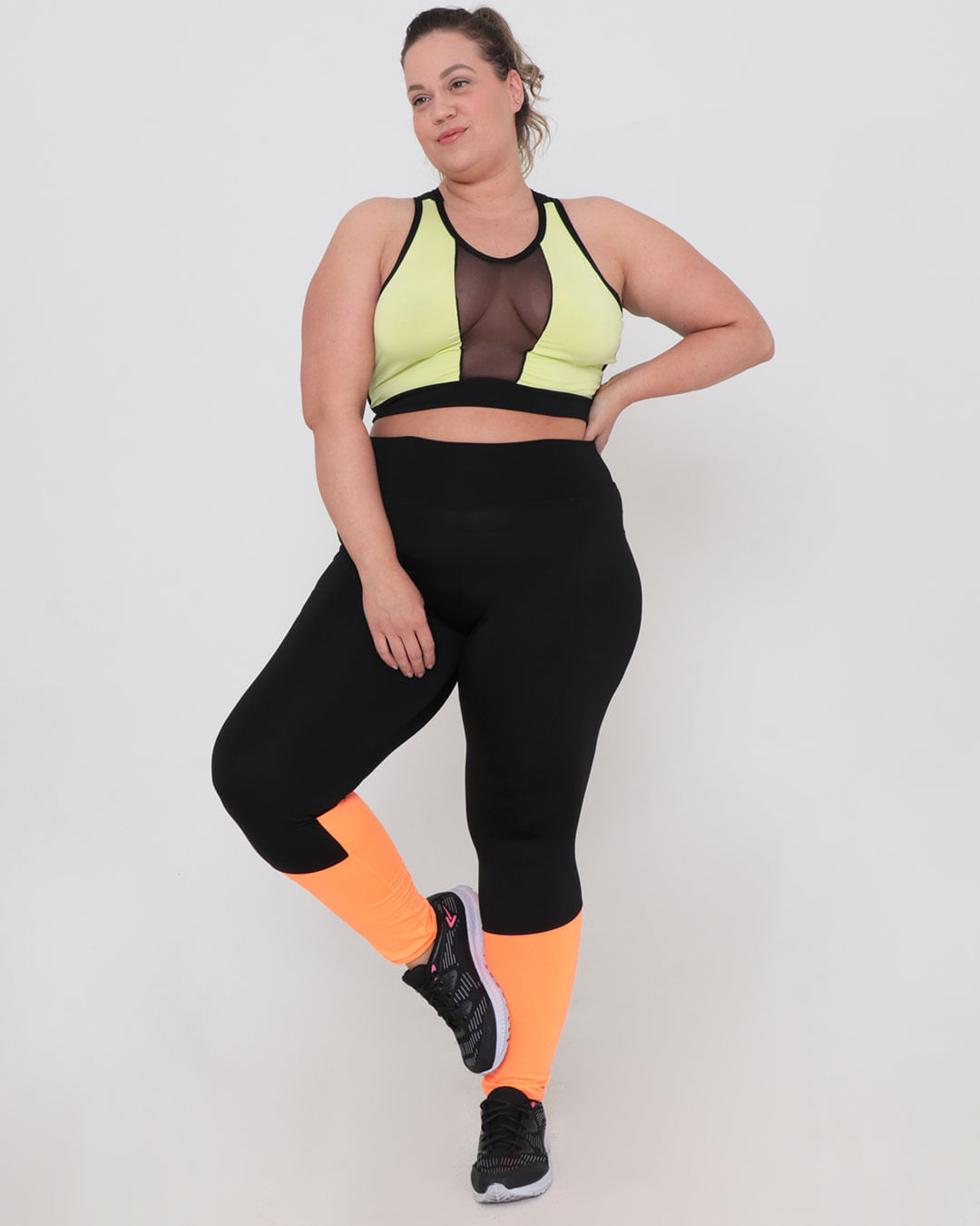 Legging-Tg-7541-Recorte-Perna---Preto