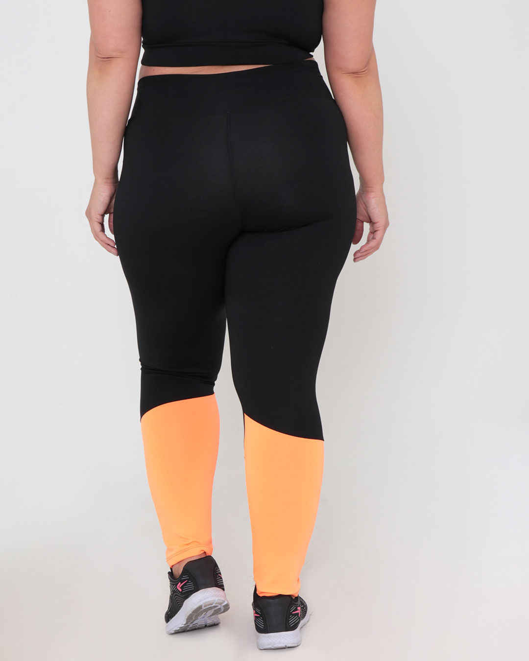 Legging-Tg-7541-Recorte-Perna---Preto