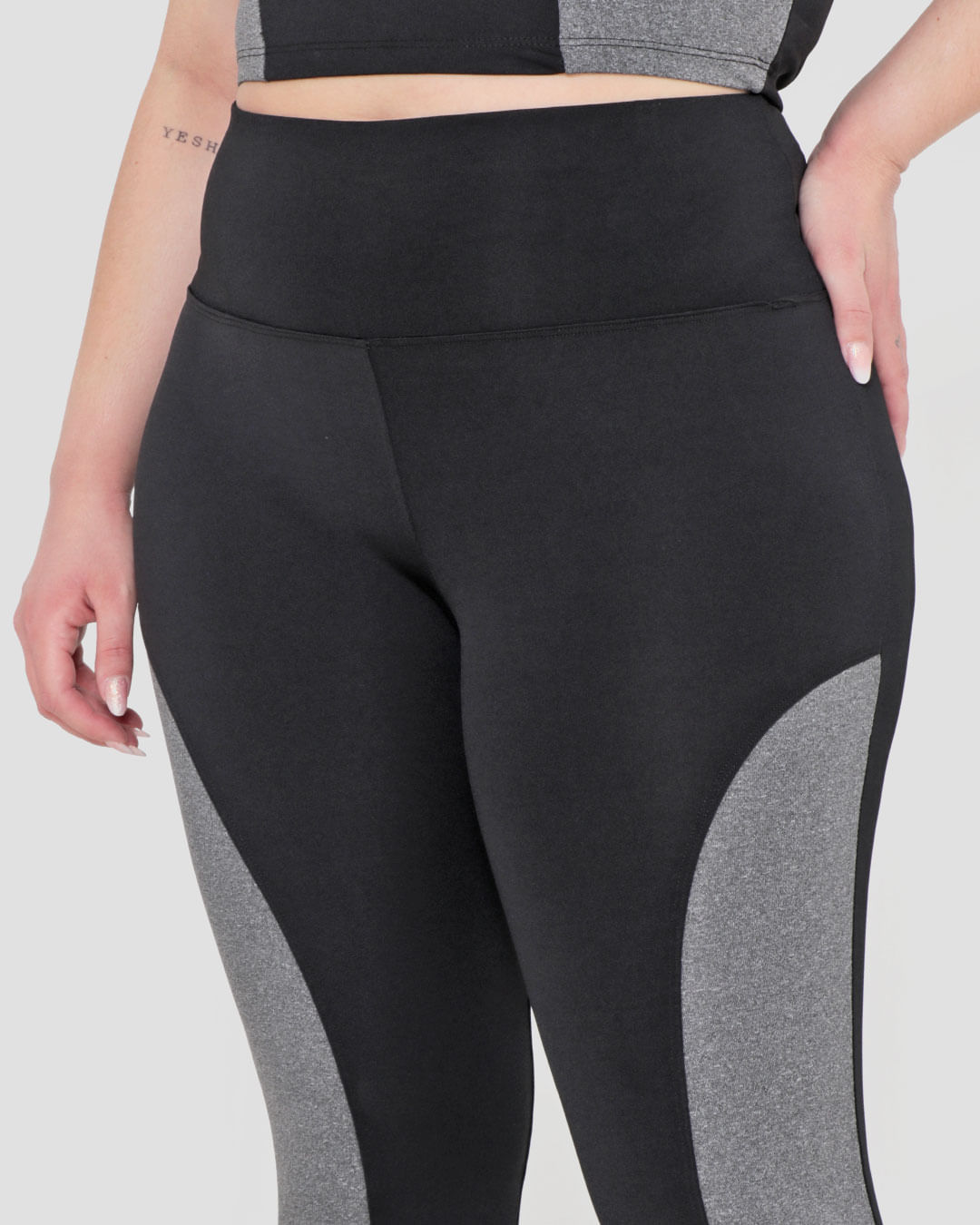 Legging-1504-Com-Recorte---Preto