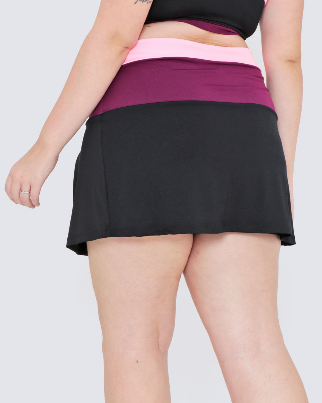 Short-Saia-7164-Plus-Com-Fenda---Preto-Outros