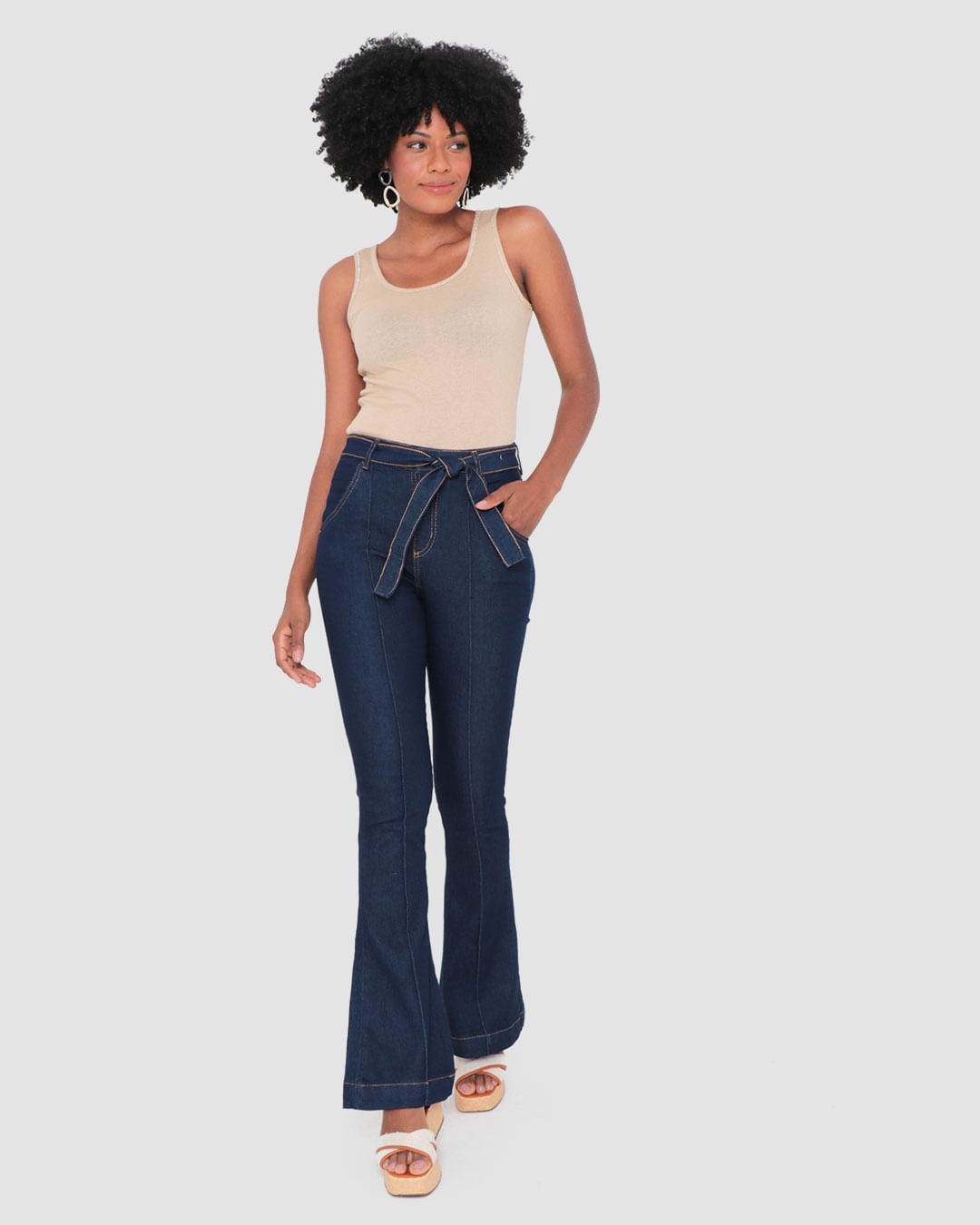 Calca-18390-Jns-Flara-Amarracfem---Black-Jeans-Medio
