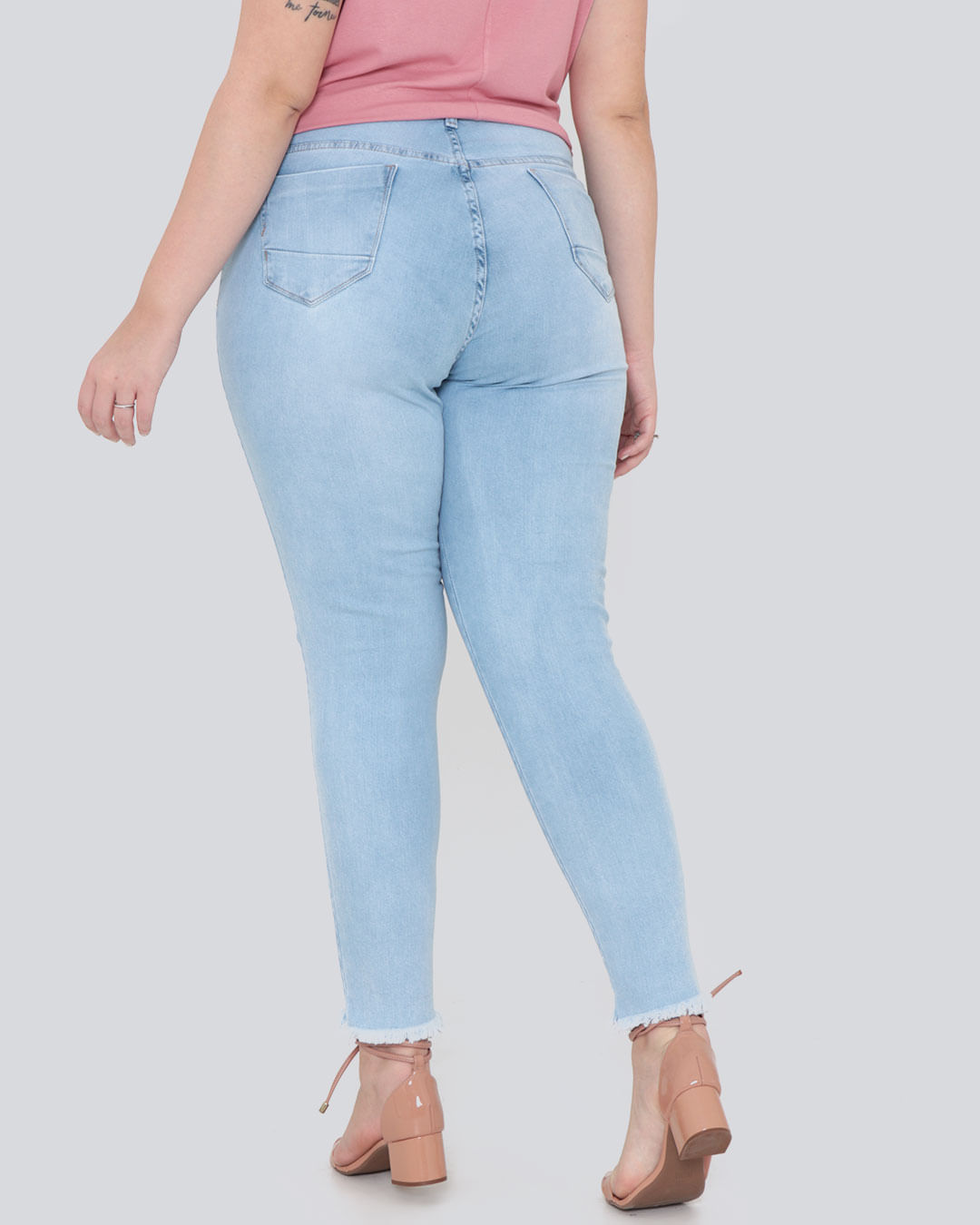 Calca-3909-Jns-Barra-Desf-Tg---Blue-Jeans-Claro