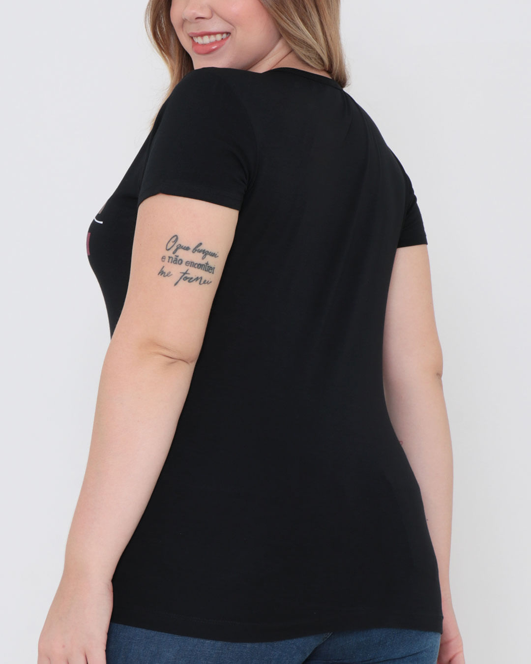 Tshirt-402008-Estampa-Enjoy---Preto