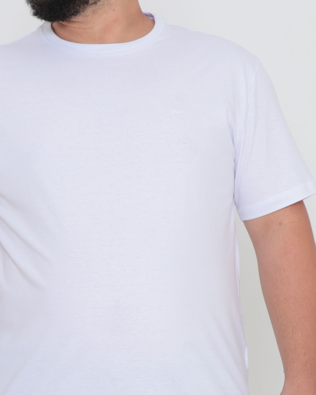 Camiseta-Basica-Cpm1-61100-Branca-Plus---Branco