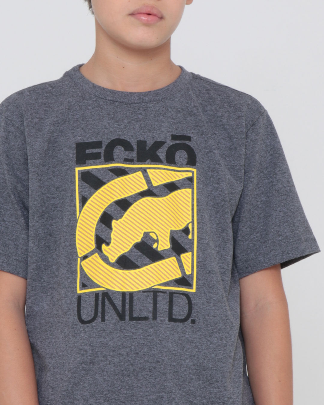 Camiseta-Ekos-U208a-M1016-Street---Cinza-Escuro